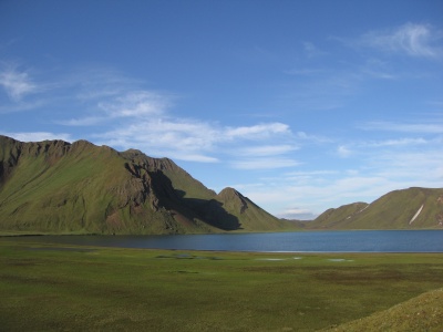 De Landmannahellir à Landmannalaugar : lac de Lö?mundarvatn à proximité de Landmannahellir