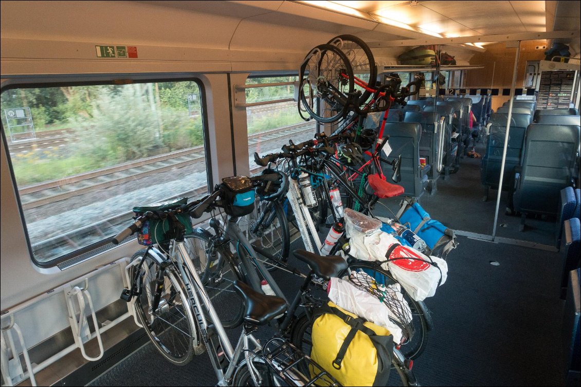 Vélos dans le train en Norvège
Photo : Manu d'Adhémar